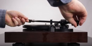 How to Set Up the Fluance RT80 & RT81 Turntable and Properly Balance the Tonearm