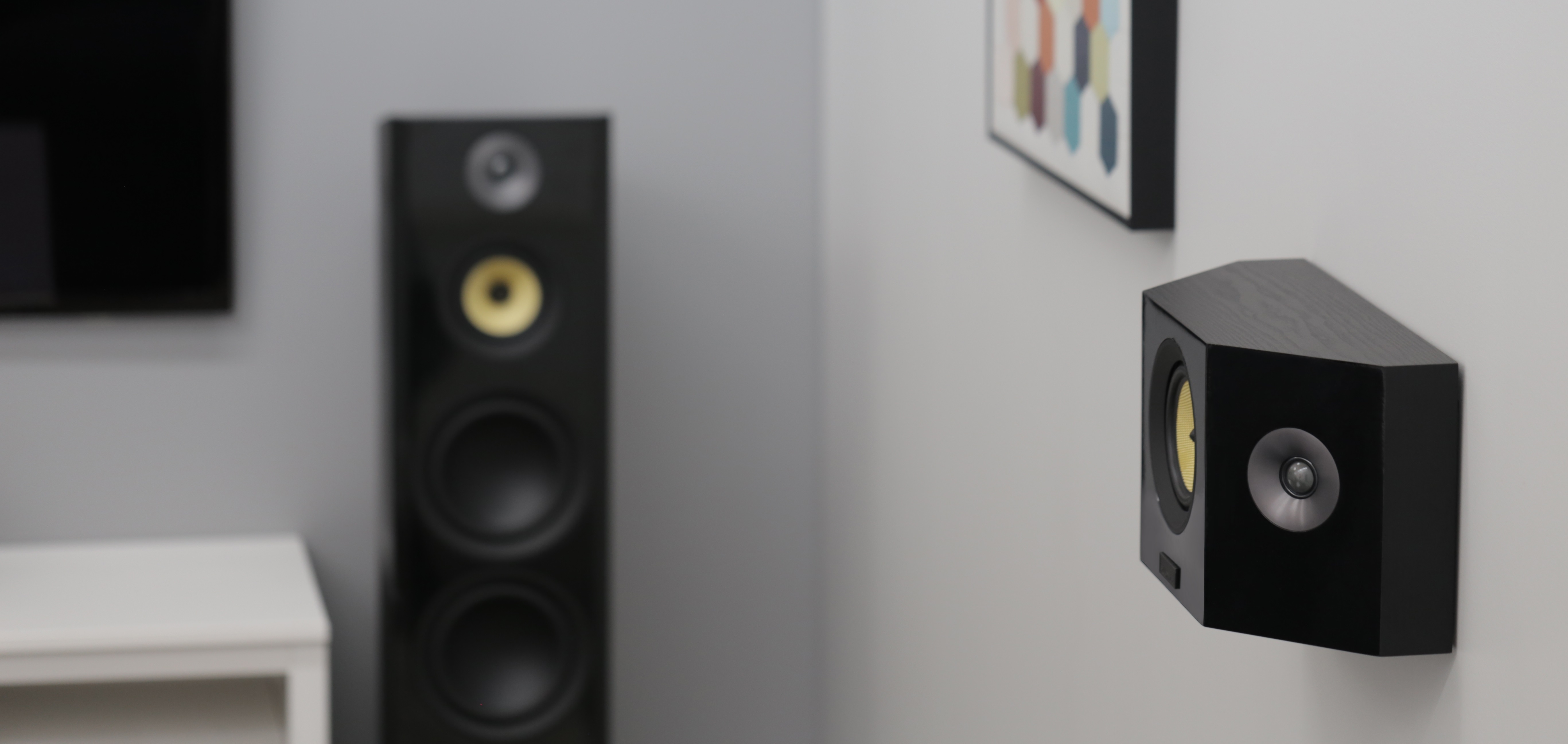 Are Bookshelf Speakers Good for Surround Sound 